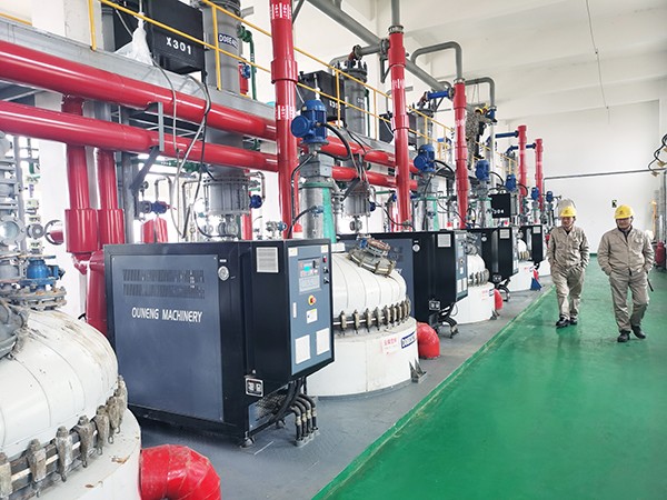 反應(yīng)釜加熱油溫機